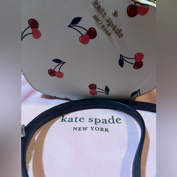 Kate Spade Love Shack CHERRY Printed HEART Crossbody Bag Top Handle Cherries EUC - Picture 10 of 10
